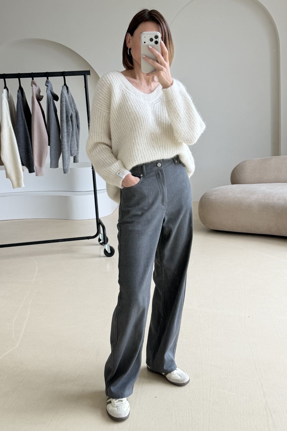 DAKOTA grey jeans sample