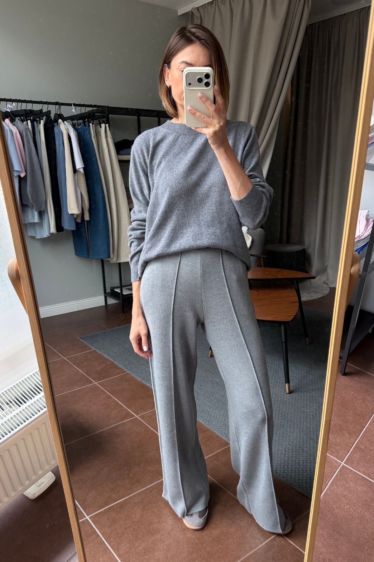 AUDREY trousers with side crease sample