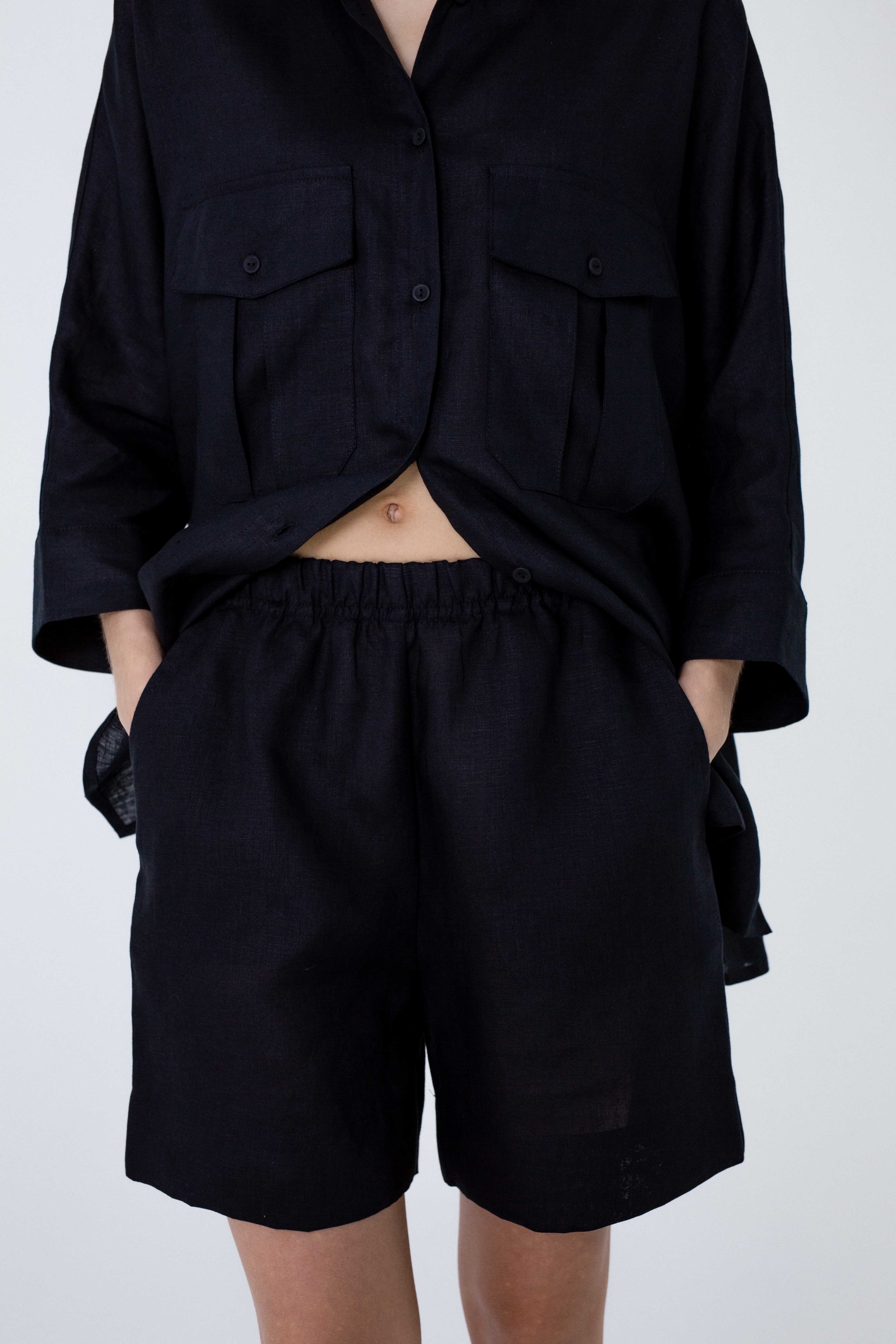 'Dori' matte black shorts & shirt set