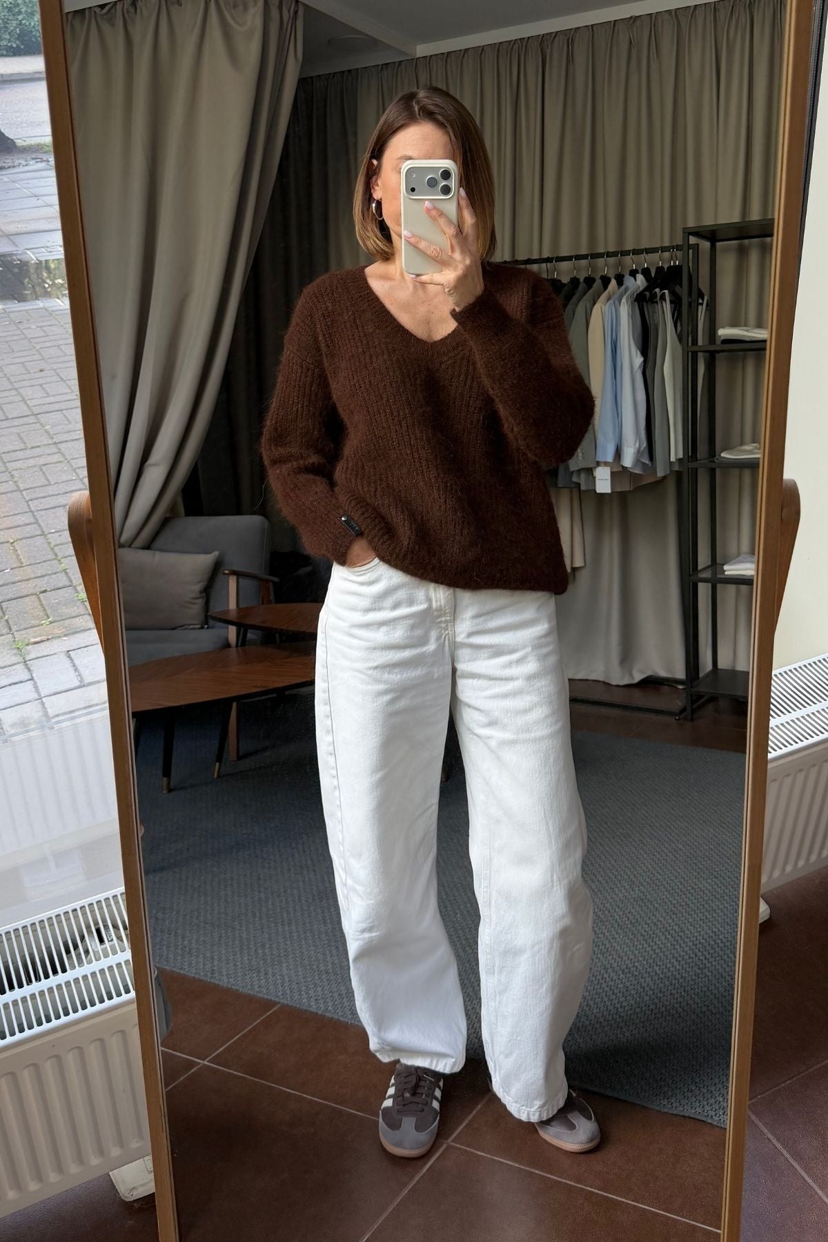 ELLE brown sweater sample