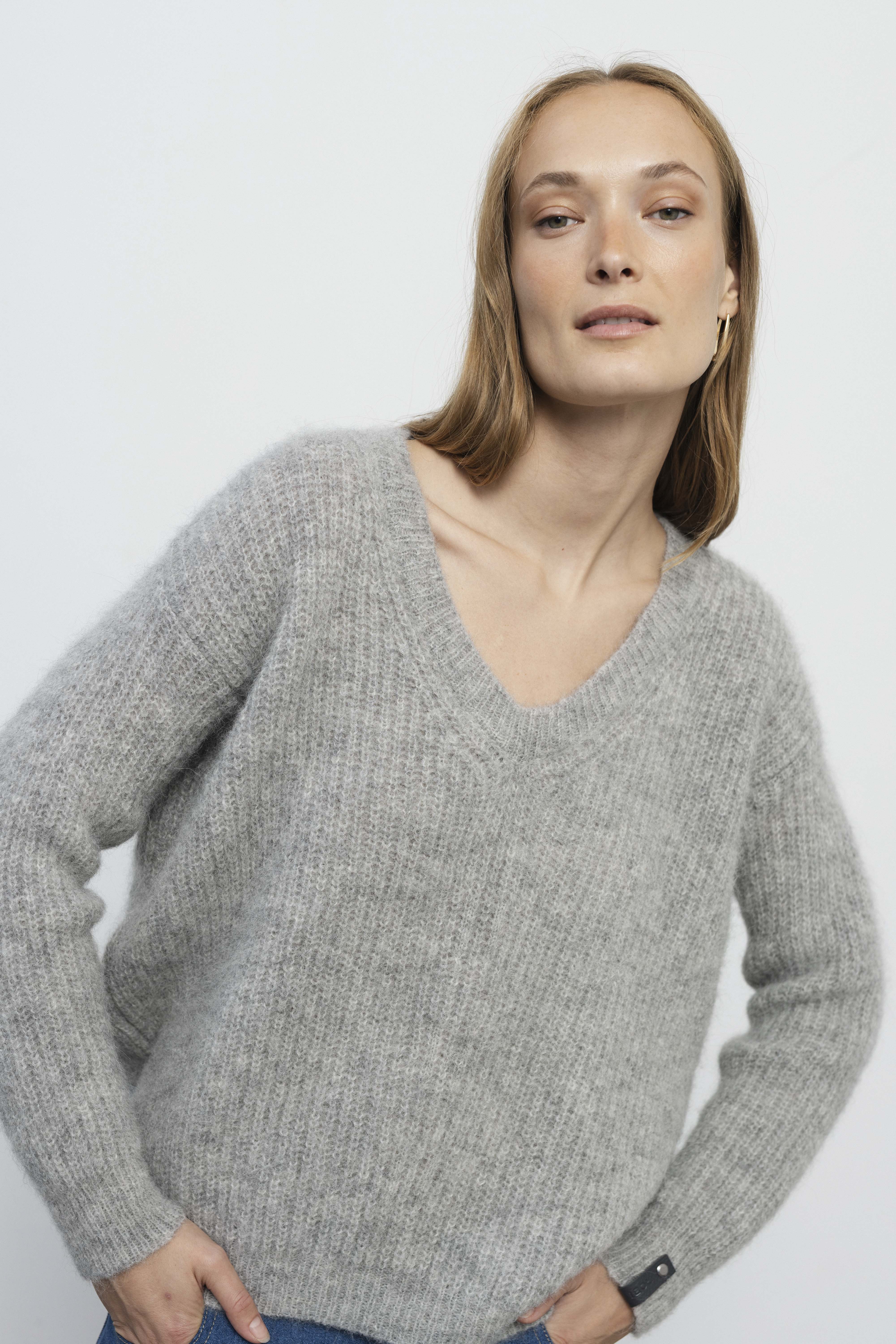 ELLE sweater