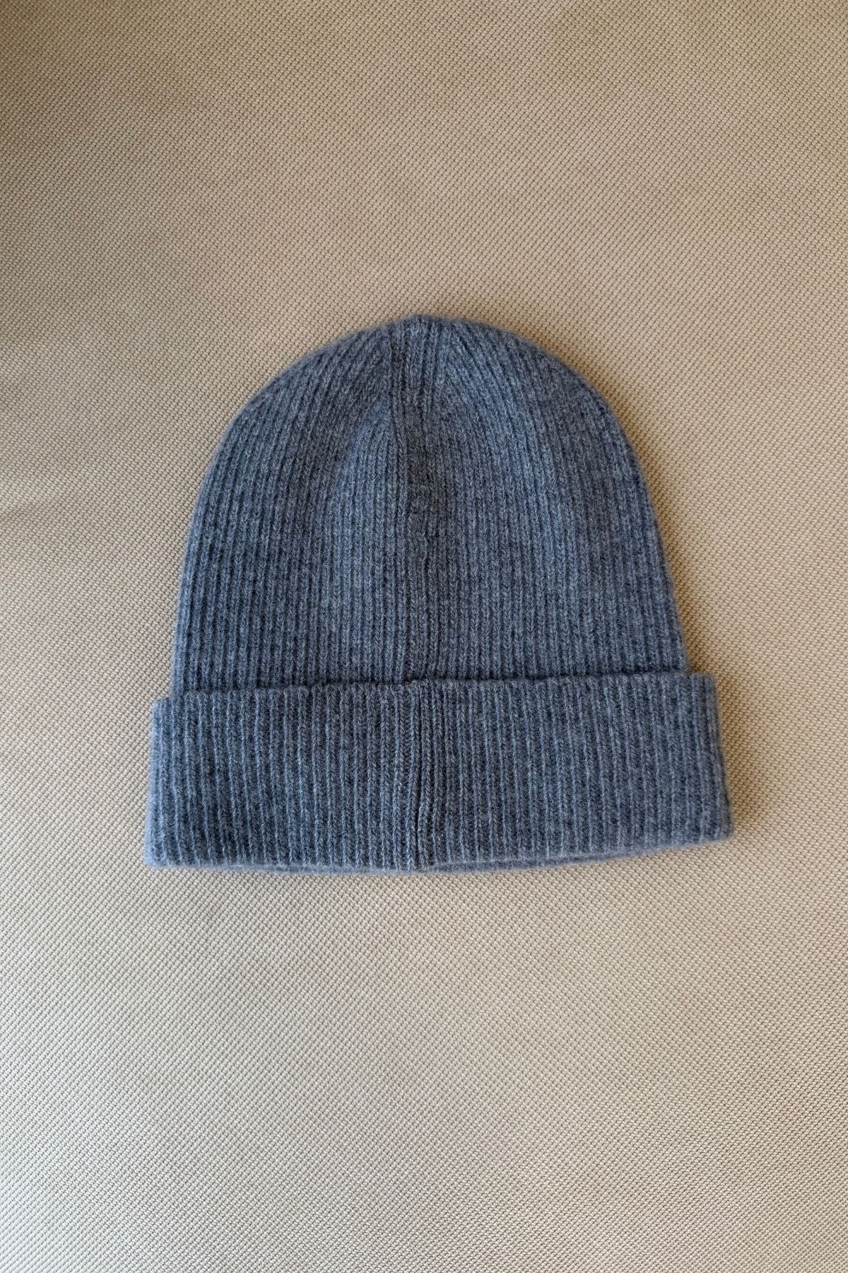 Cashmere & merino wool hat sample