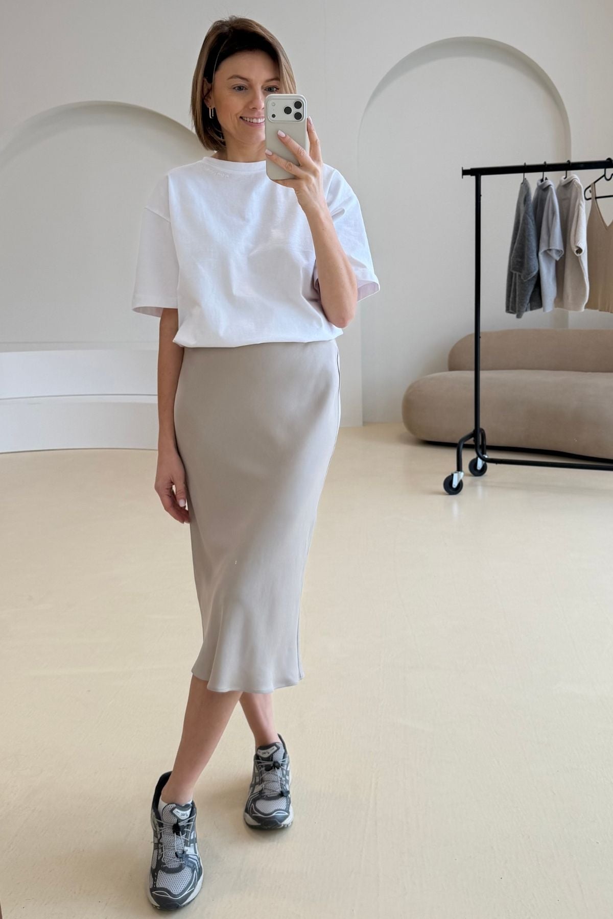'Isabelle' sandy grey skirt sample