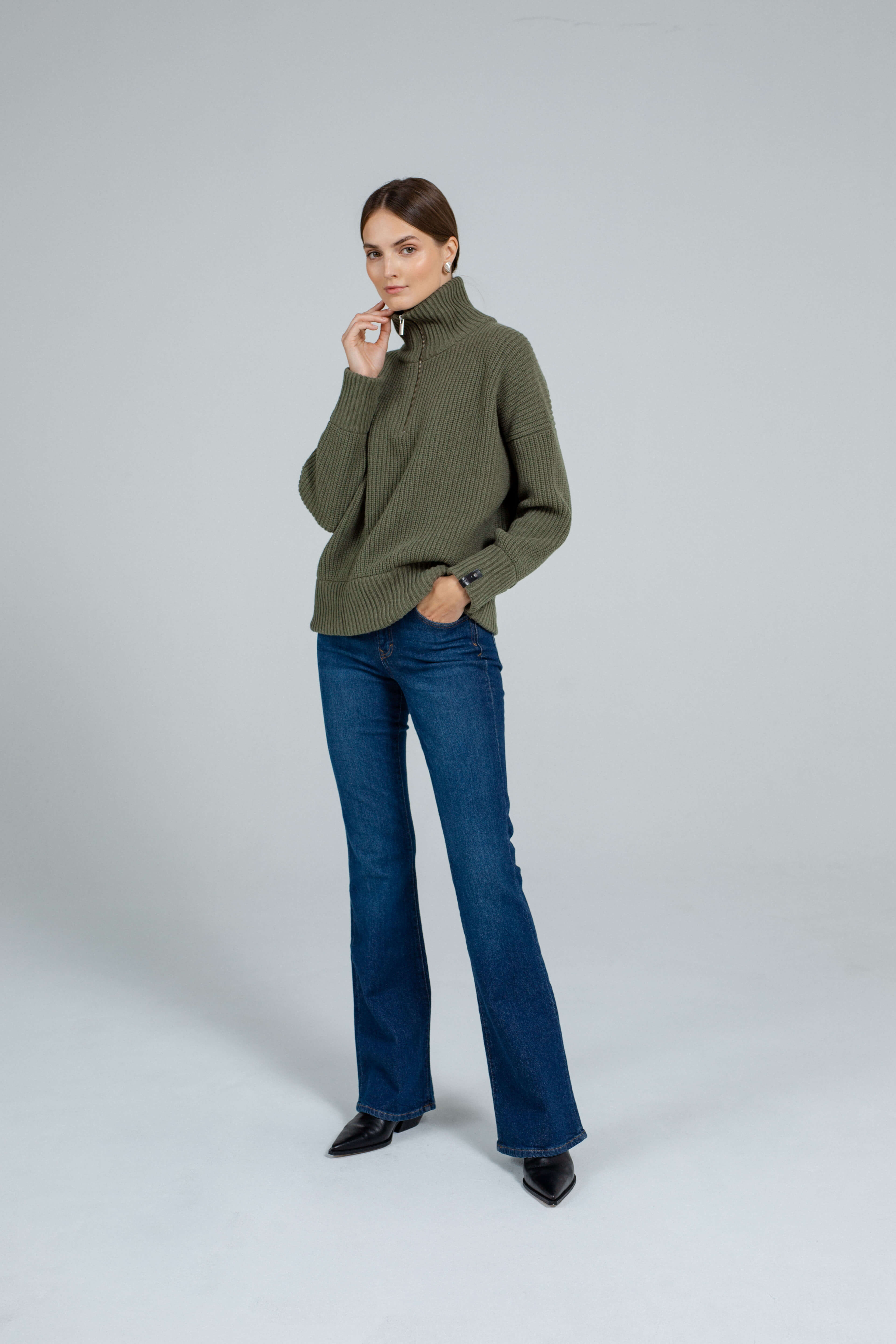 'Jolie' chaki sweater