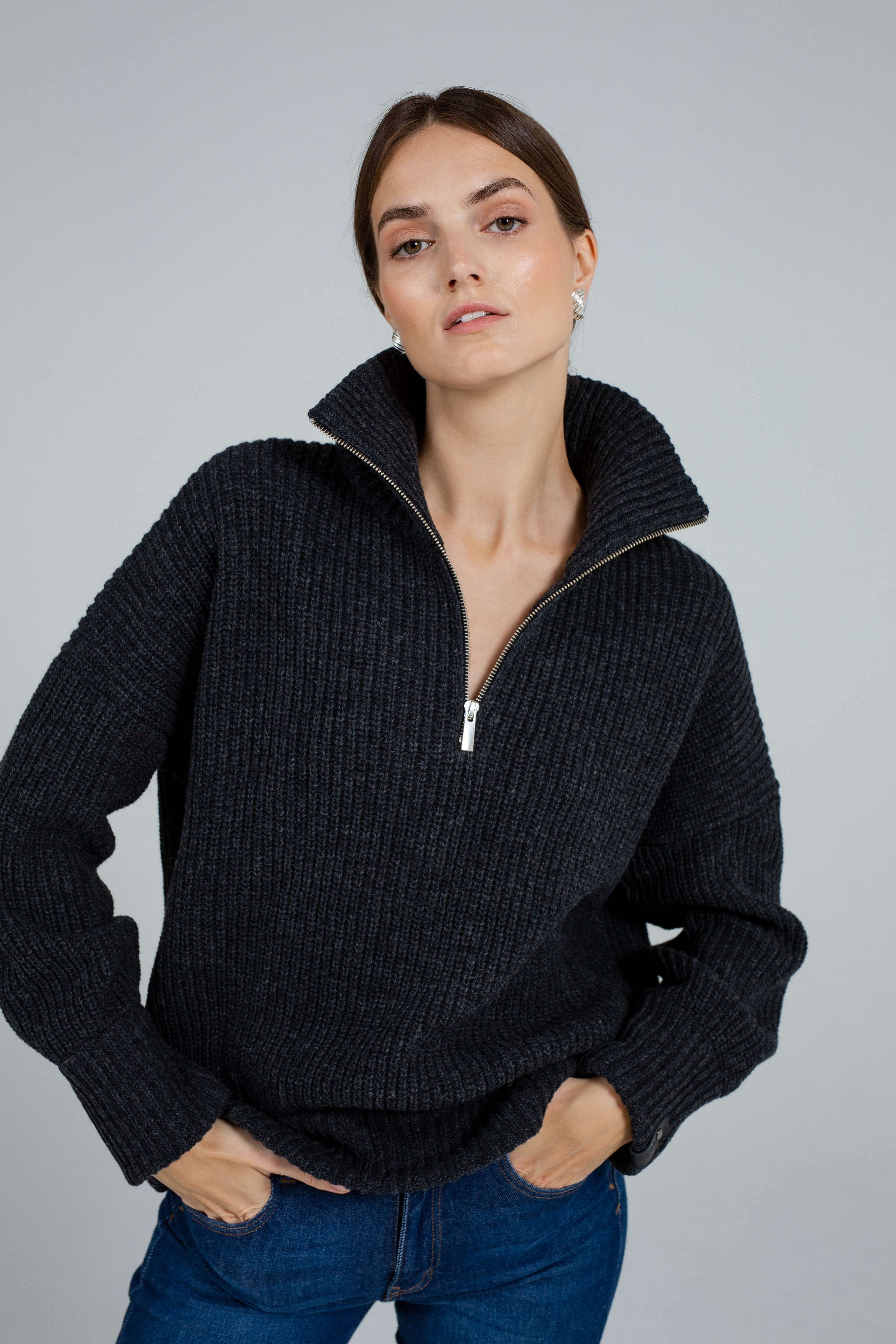 'Jolie' graphite sweater
