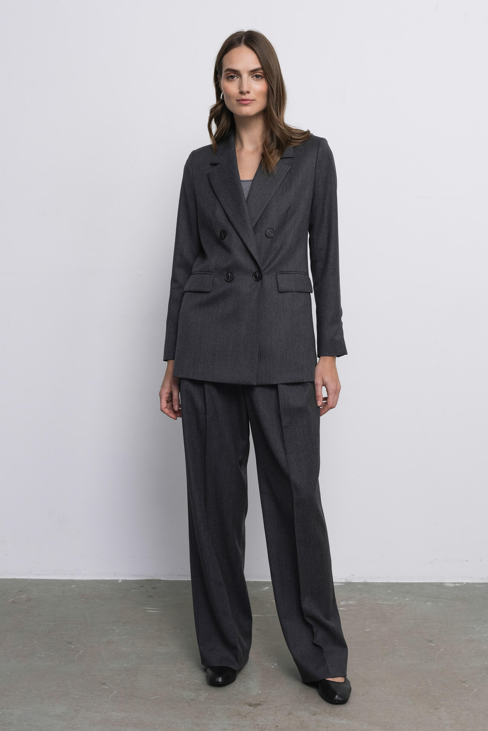 SOPHIE tamsiai pilkas kelnių ir švarko kostiumas