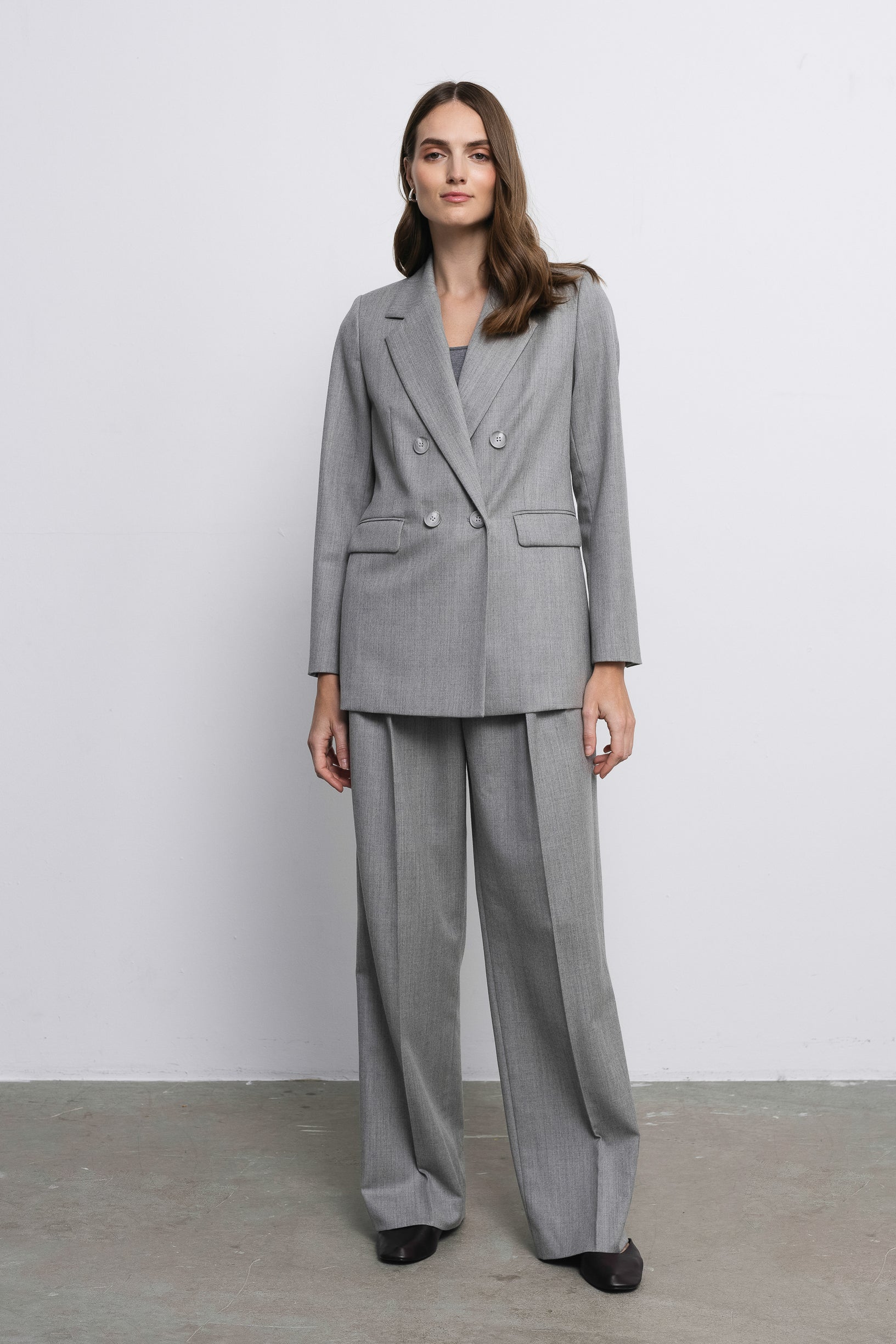 'Sophie' light grey trousers & blazer suit