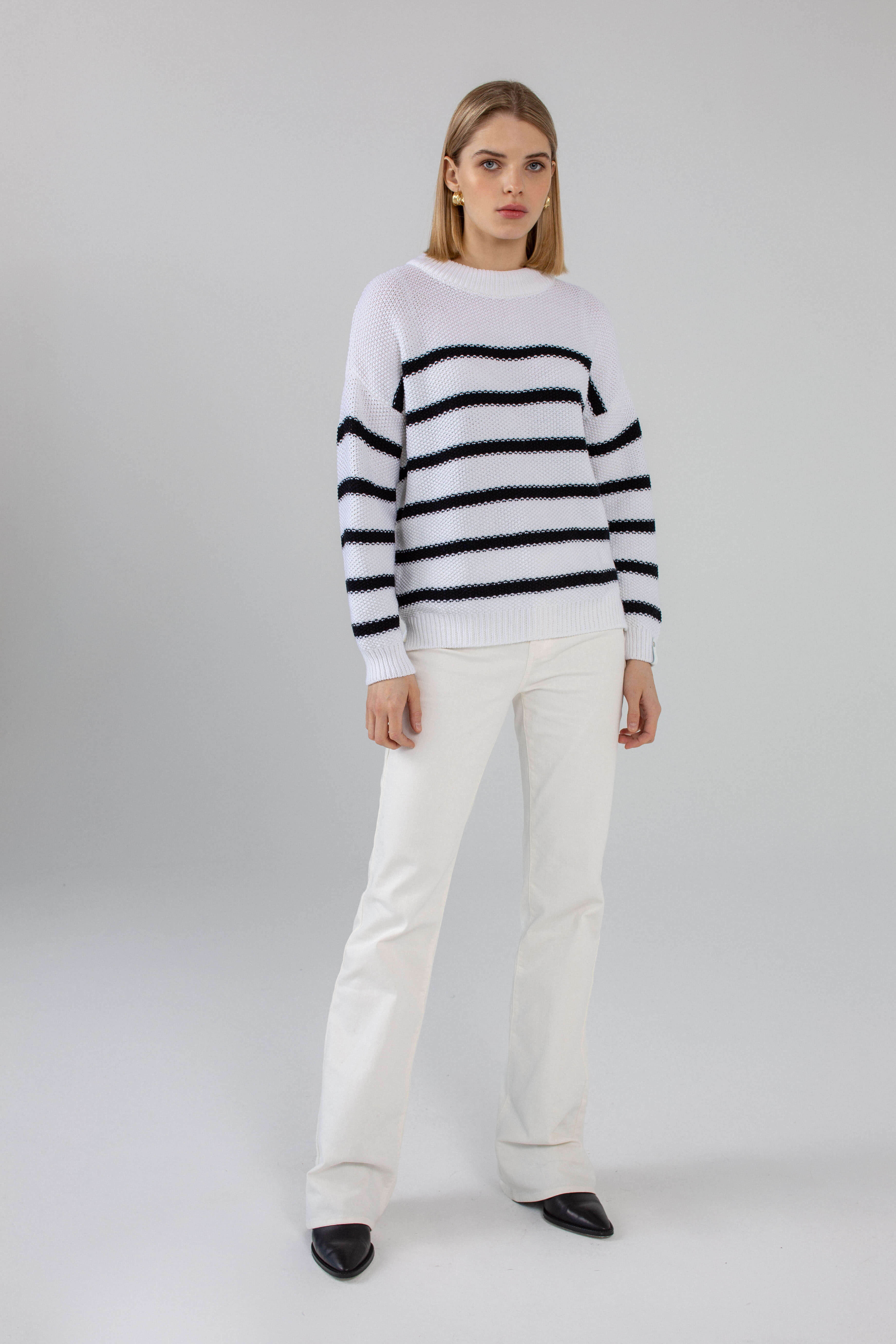 'Arielle' baltas/juodas megztinis