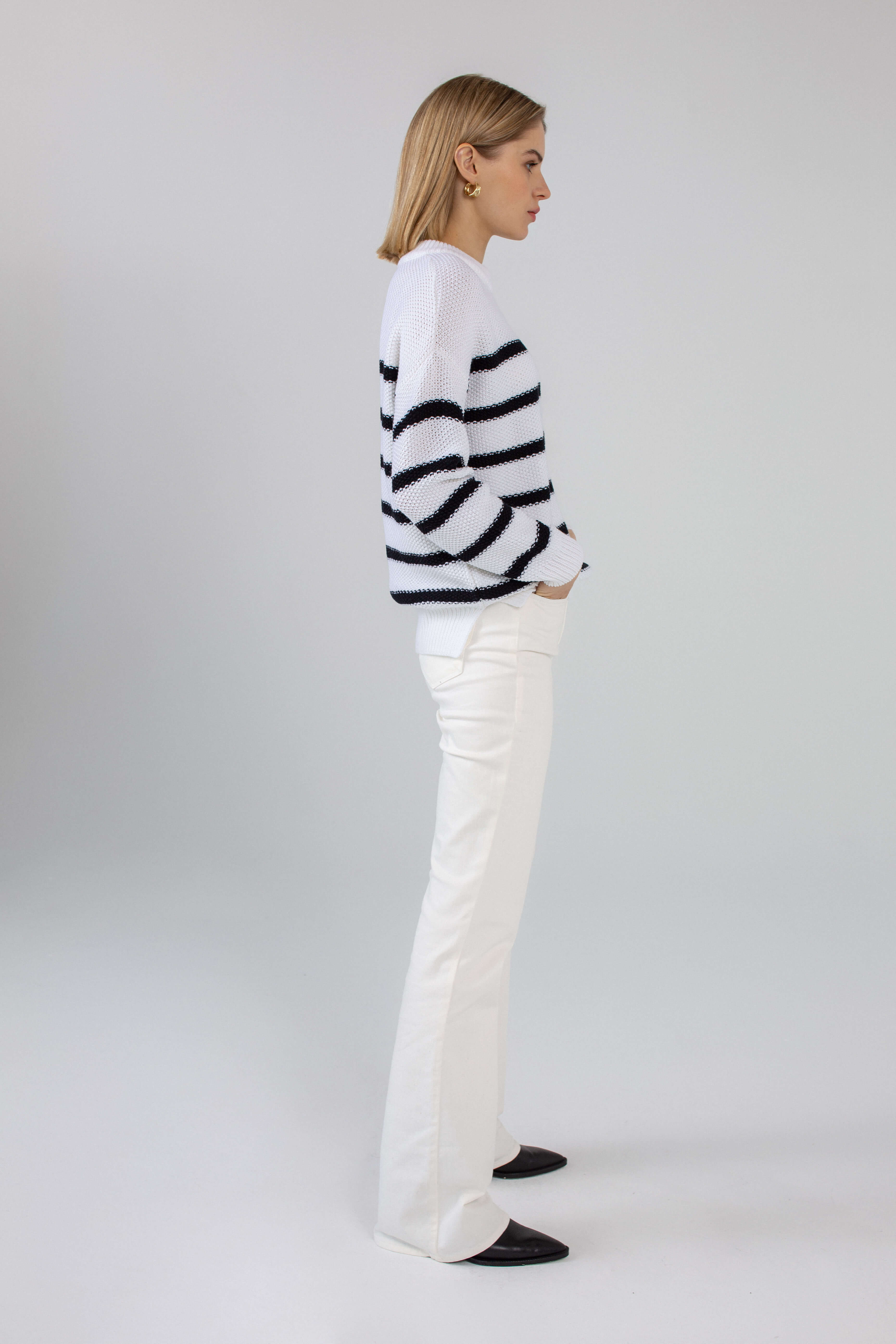 'Arielle' baltas/juodas megztinis