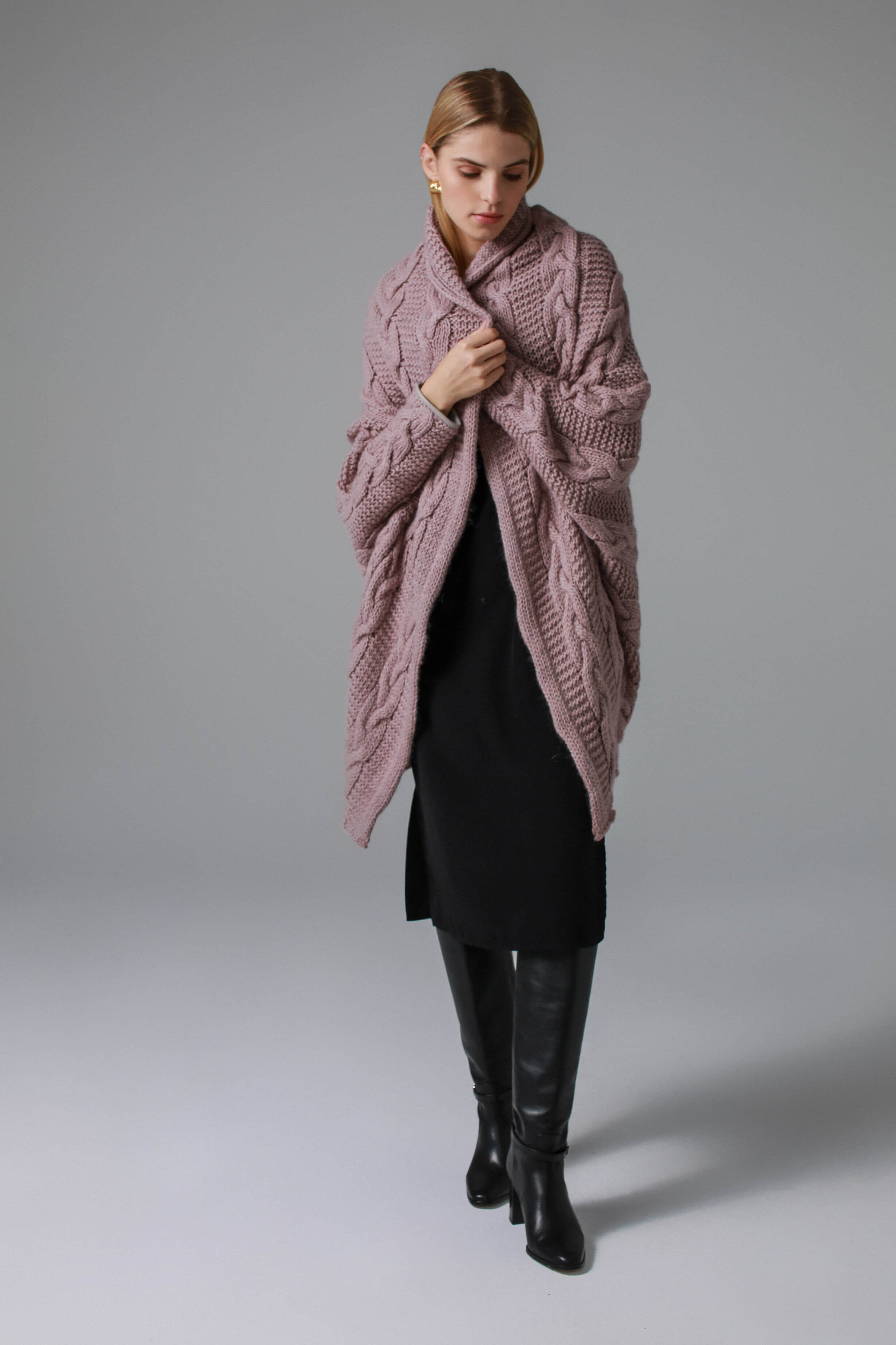 'Agnes' light pink cardigan