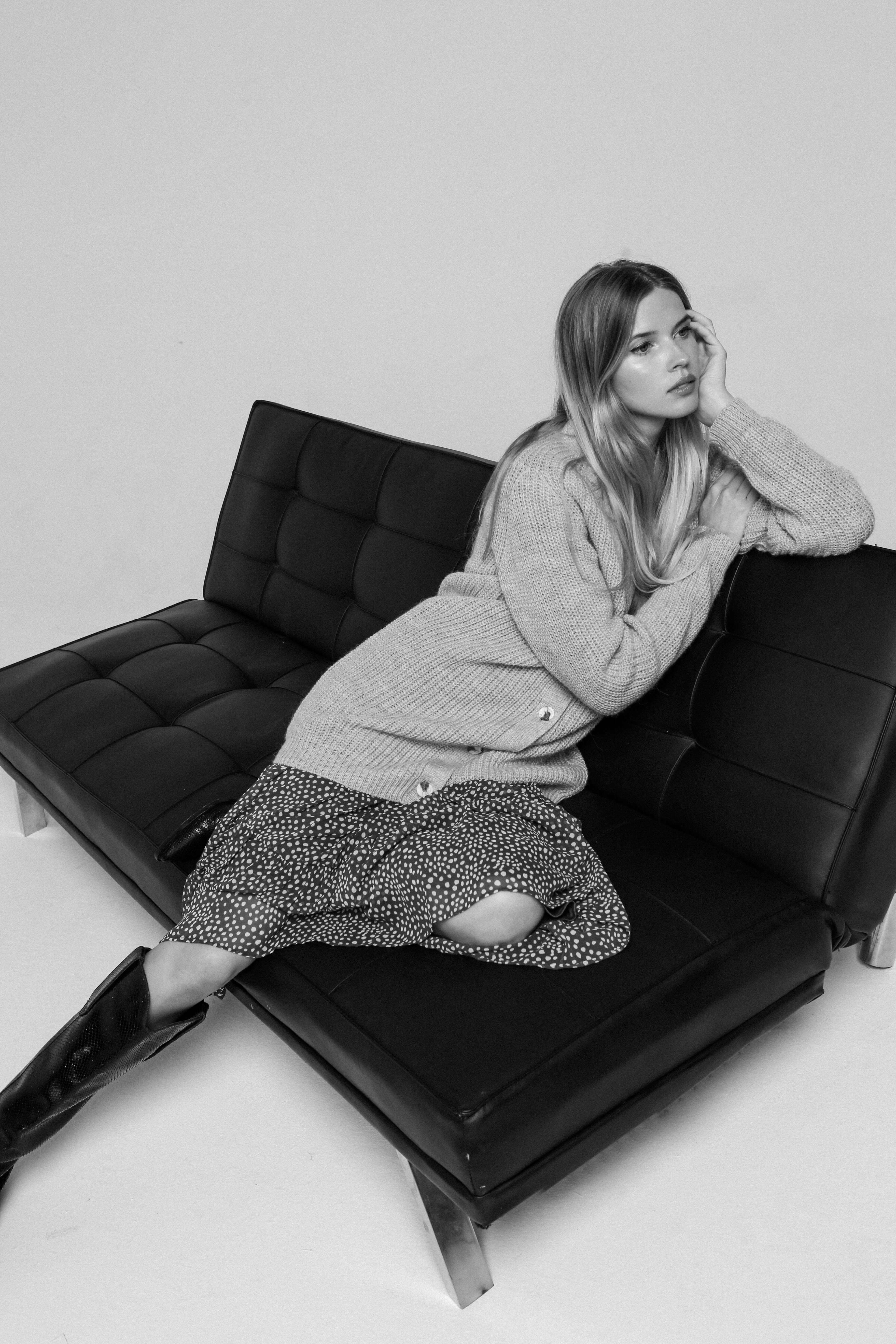 'Eliza' šviesiai pilkas kardiganas