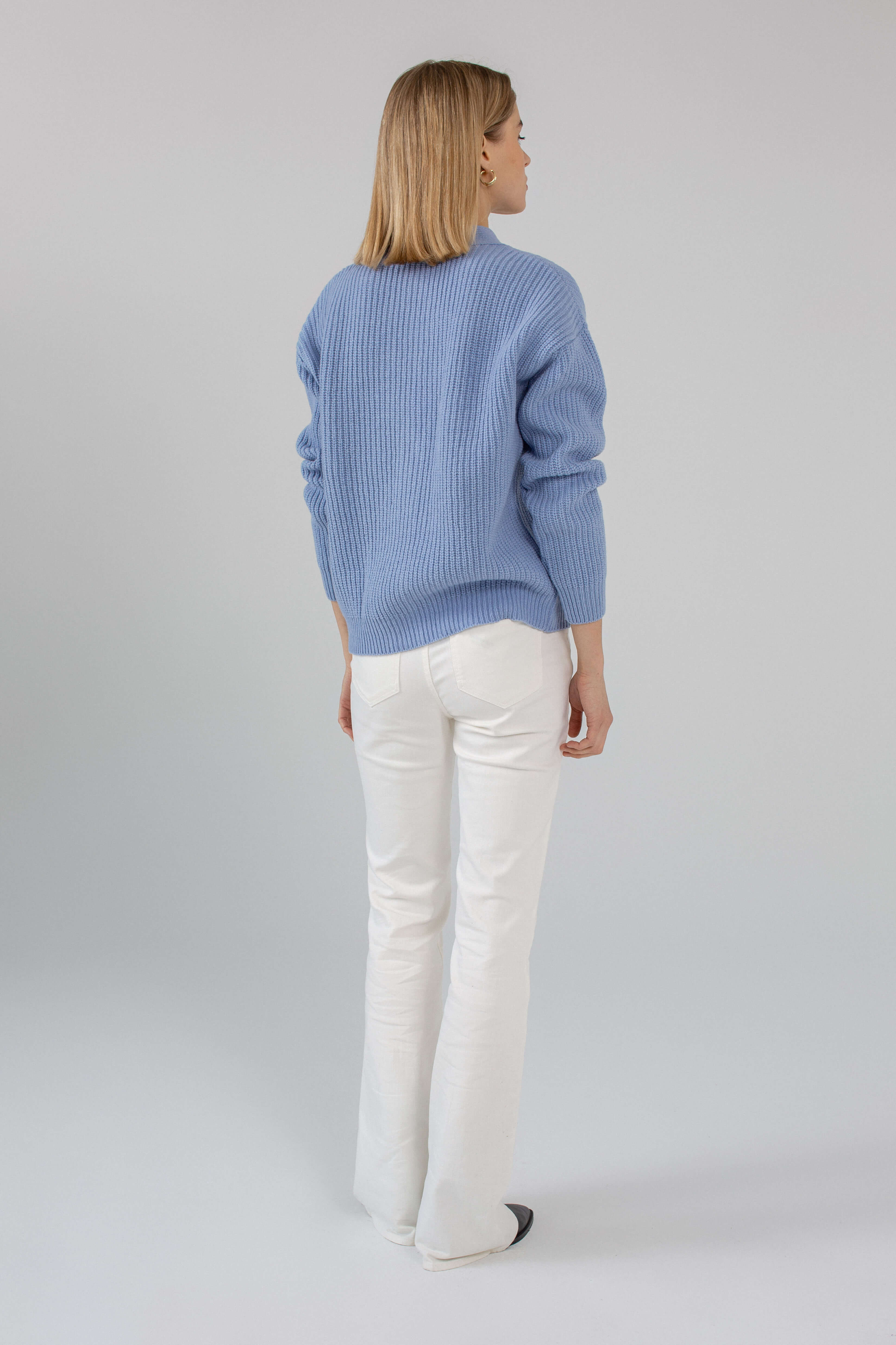 'Ema' šviesiai mėlynas kardiganas