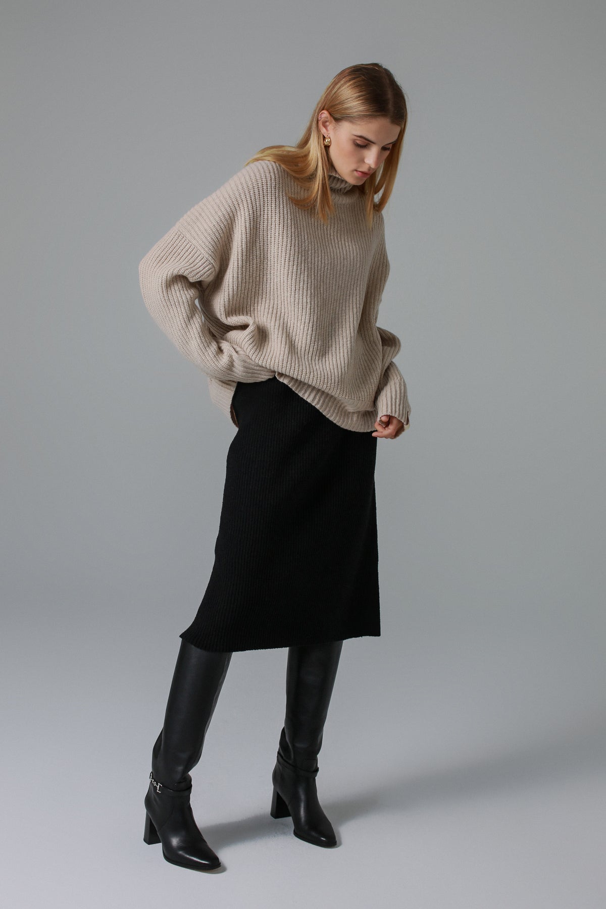 CHRISTINE sand sweater