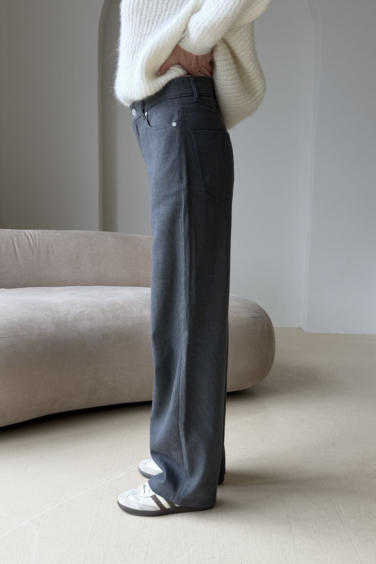 DAKOTA grey jeans sample
