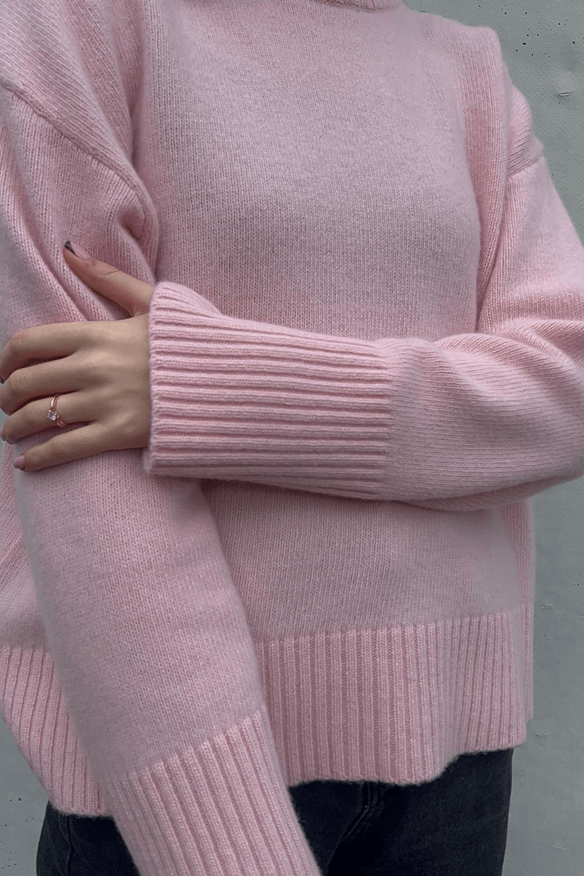 'Amelie' baby pink sweater sample