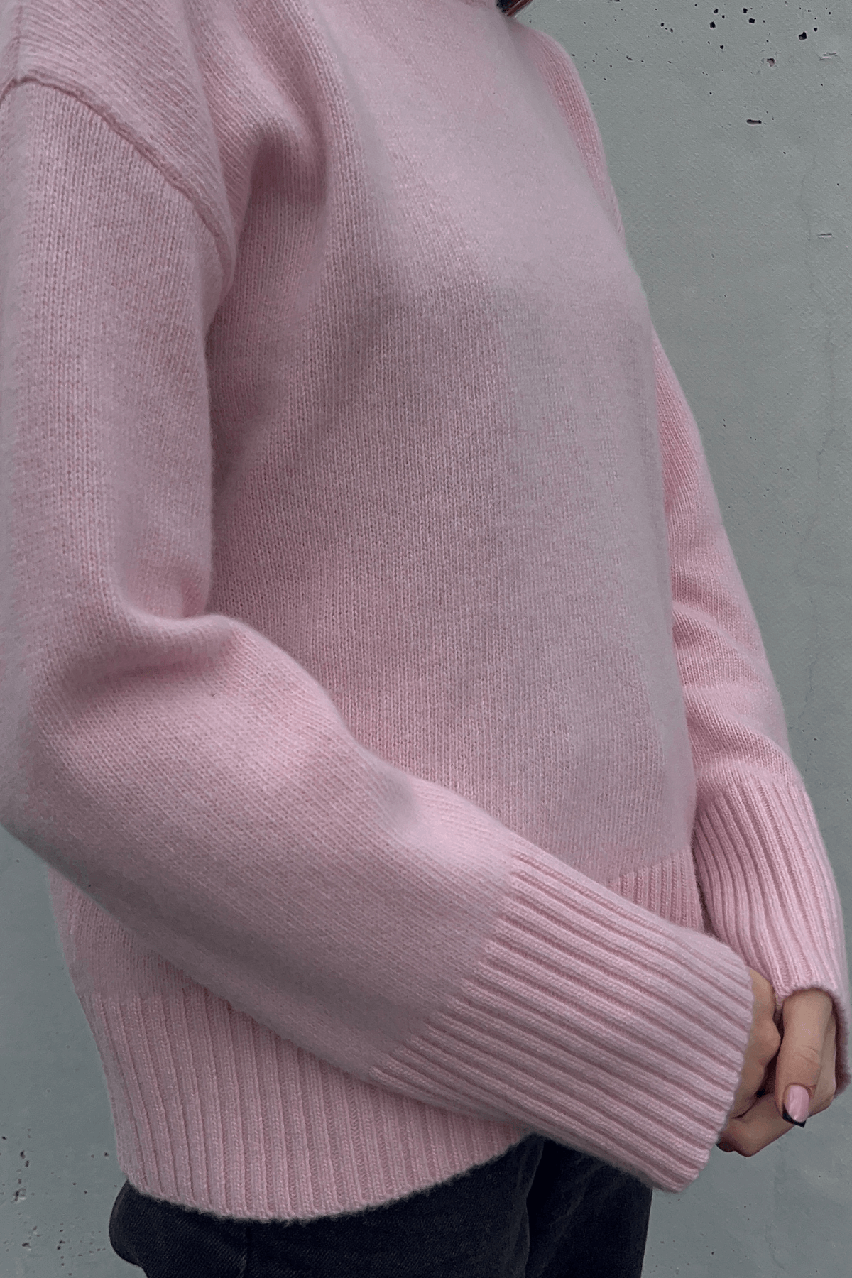 'Amelie' baby pink sweater sample