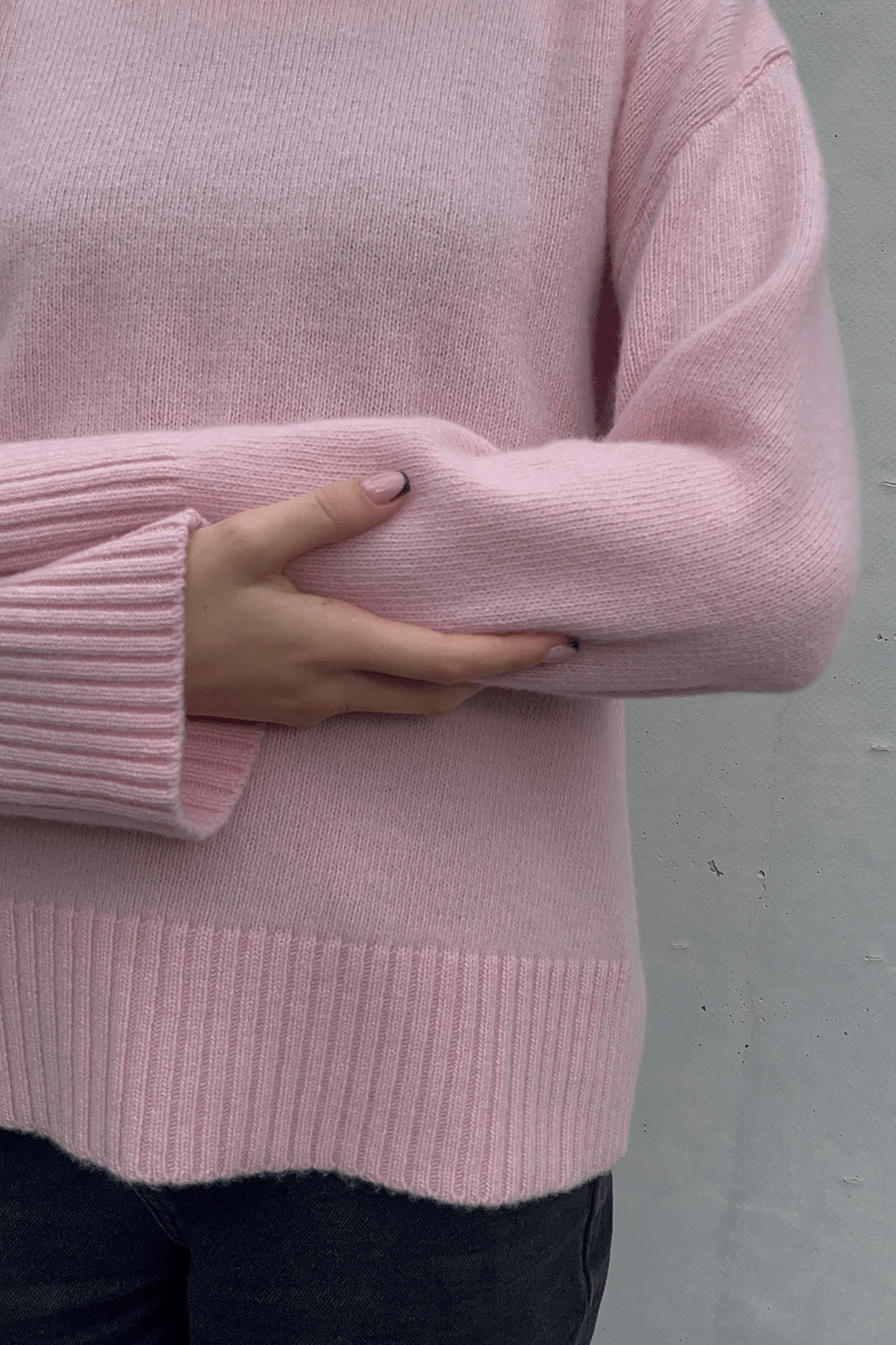 'Amelie' baby pink sweater sample