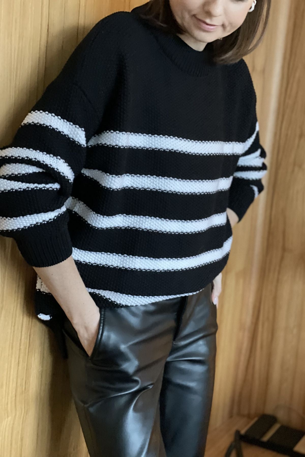'Arielle' black/white sweater