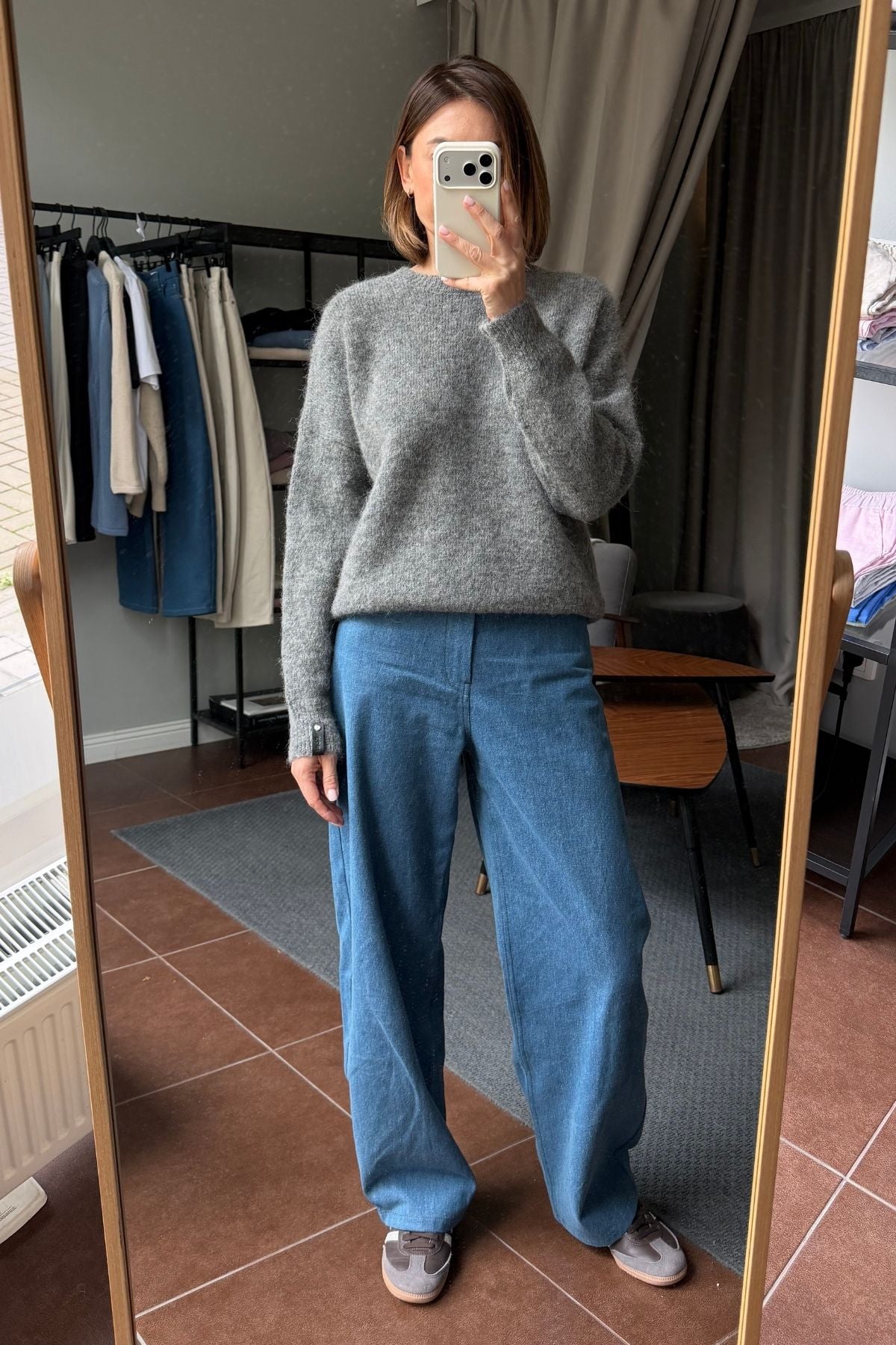 CHLOE grey sweater sample