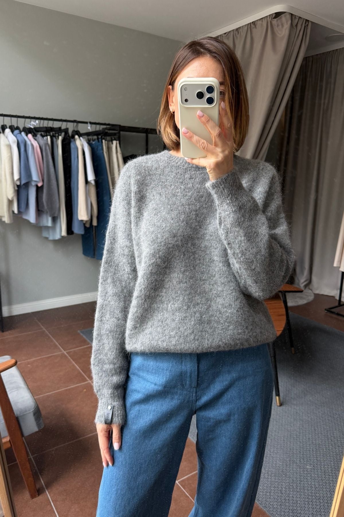 CHLOE grey sweater sample