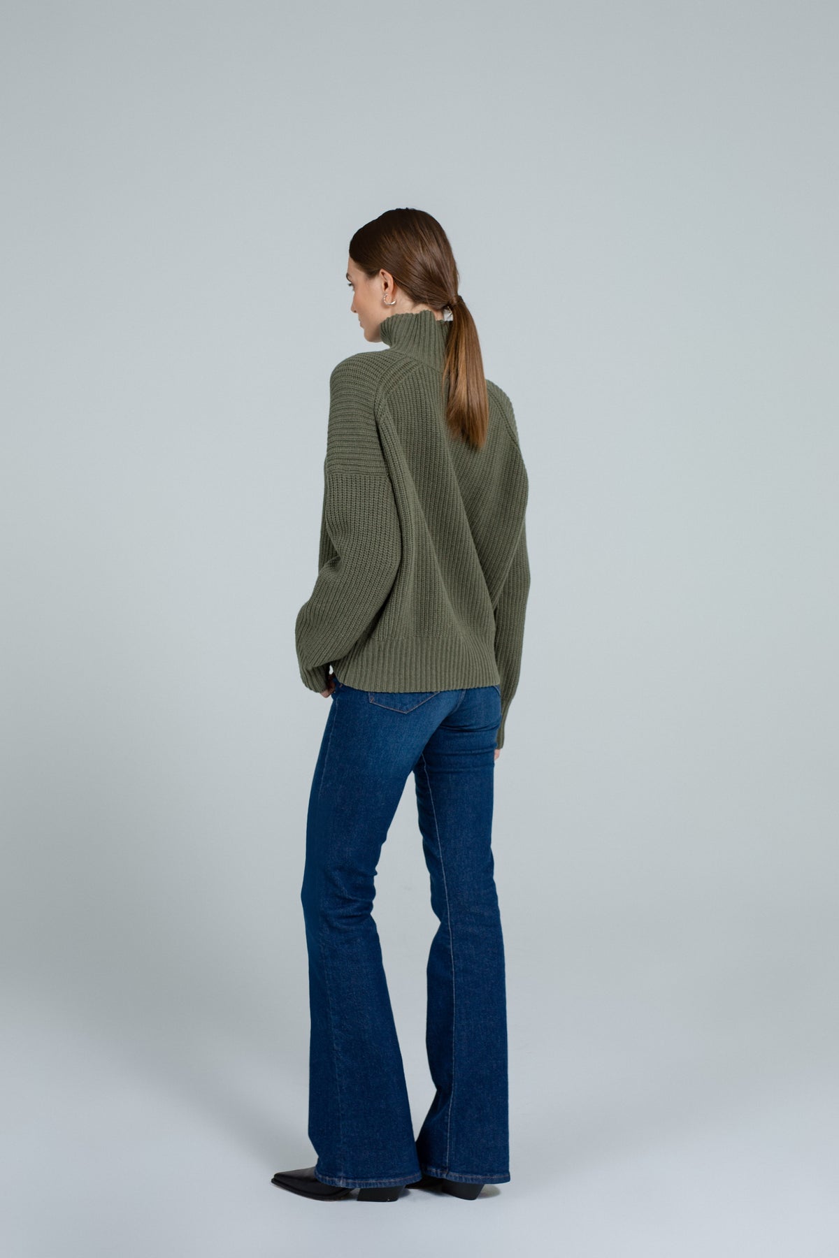 CHRISTINE chaki sweater