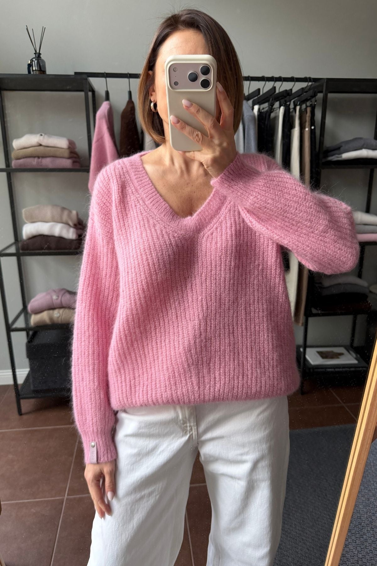 ELLE pink sweater sample