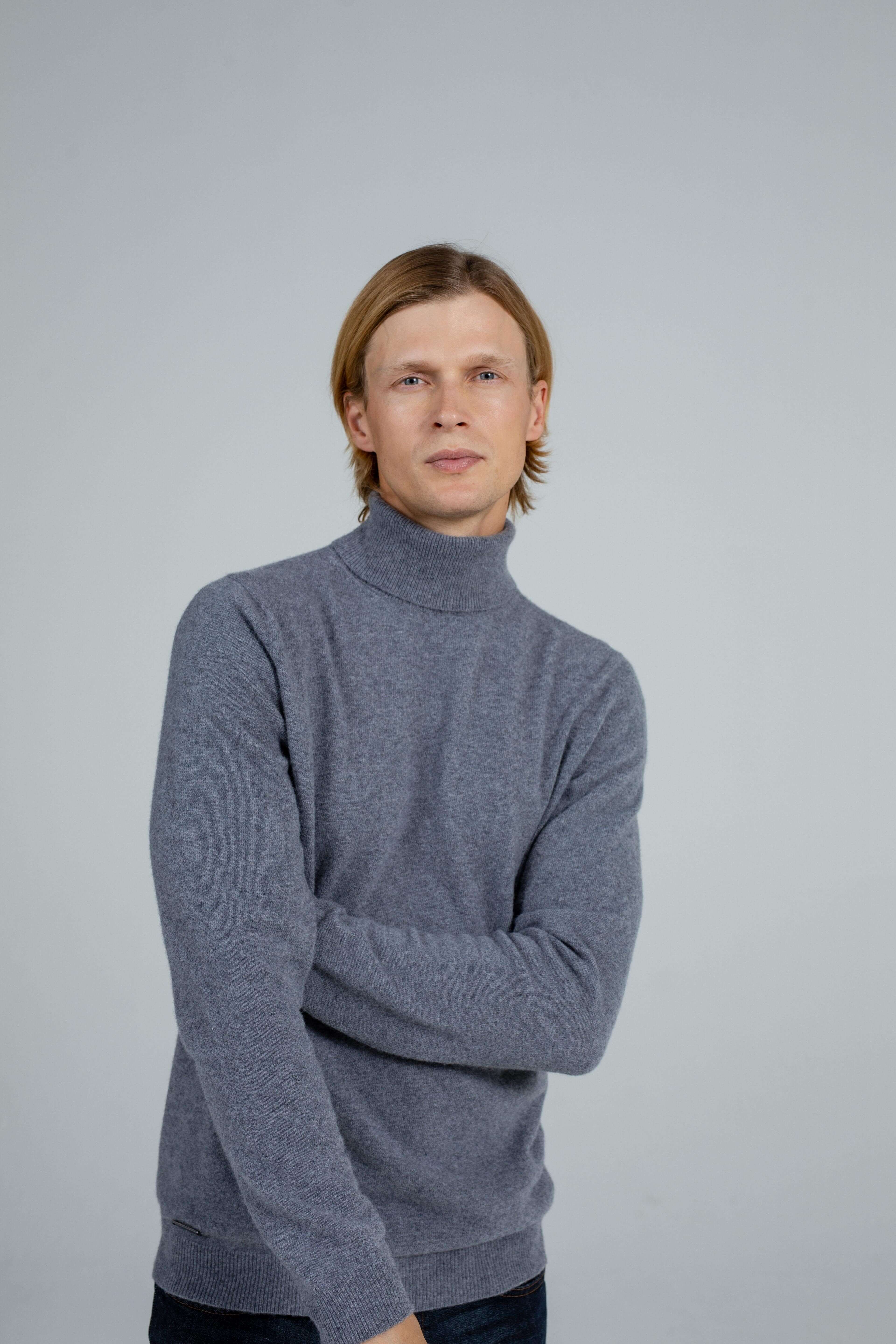 'Gabriel' turtleneck sweater