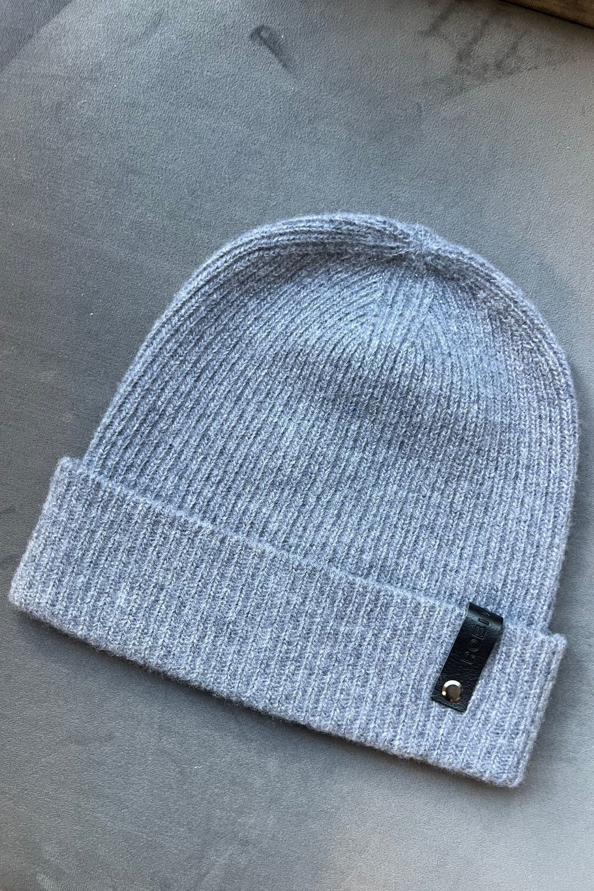 Cashmere & merino wool hat sample