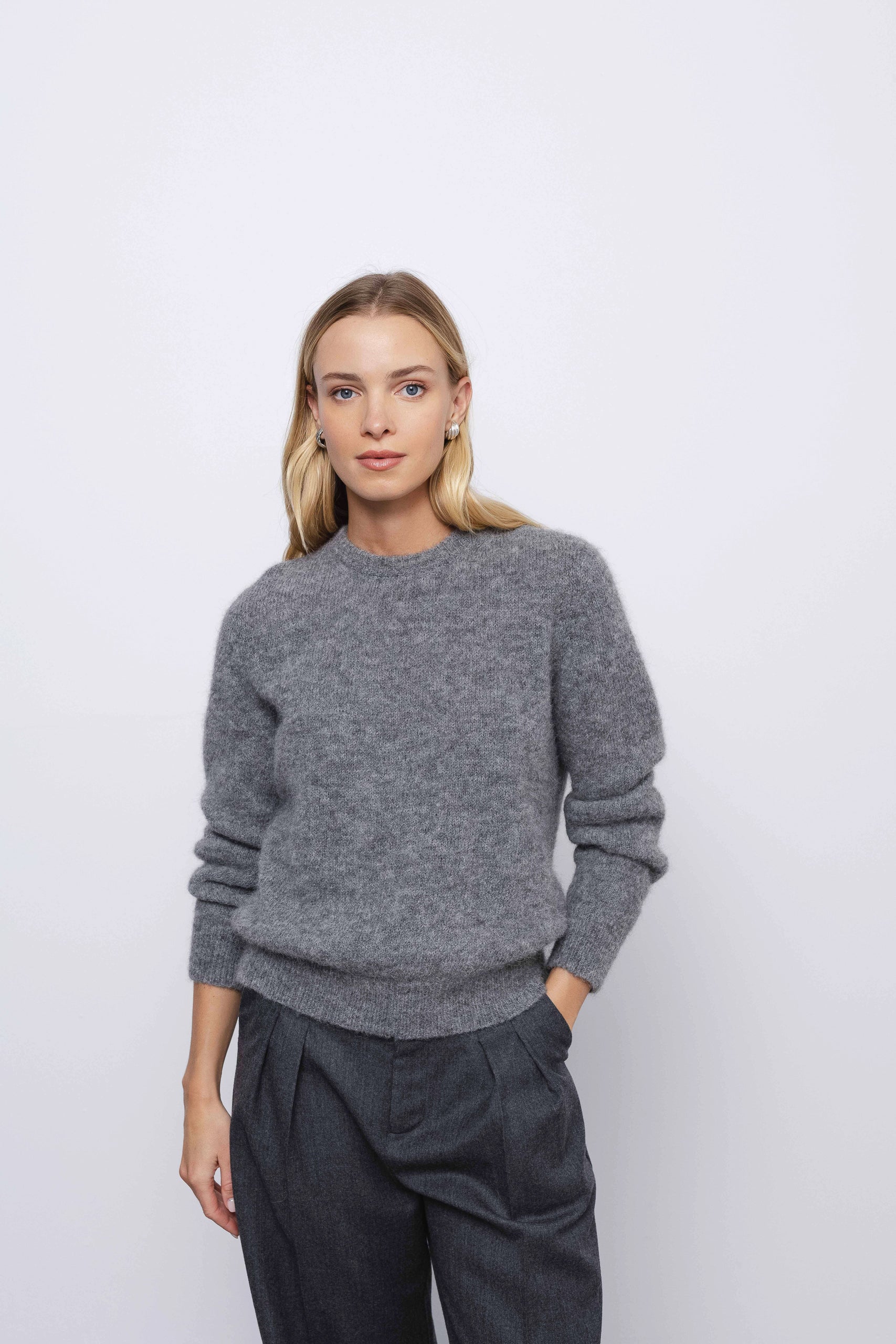 'Isa' sweater