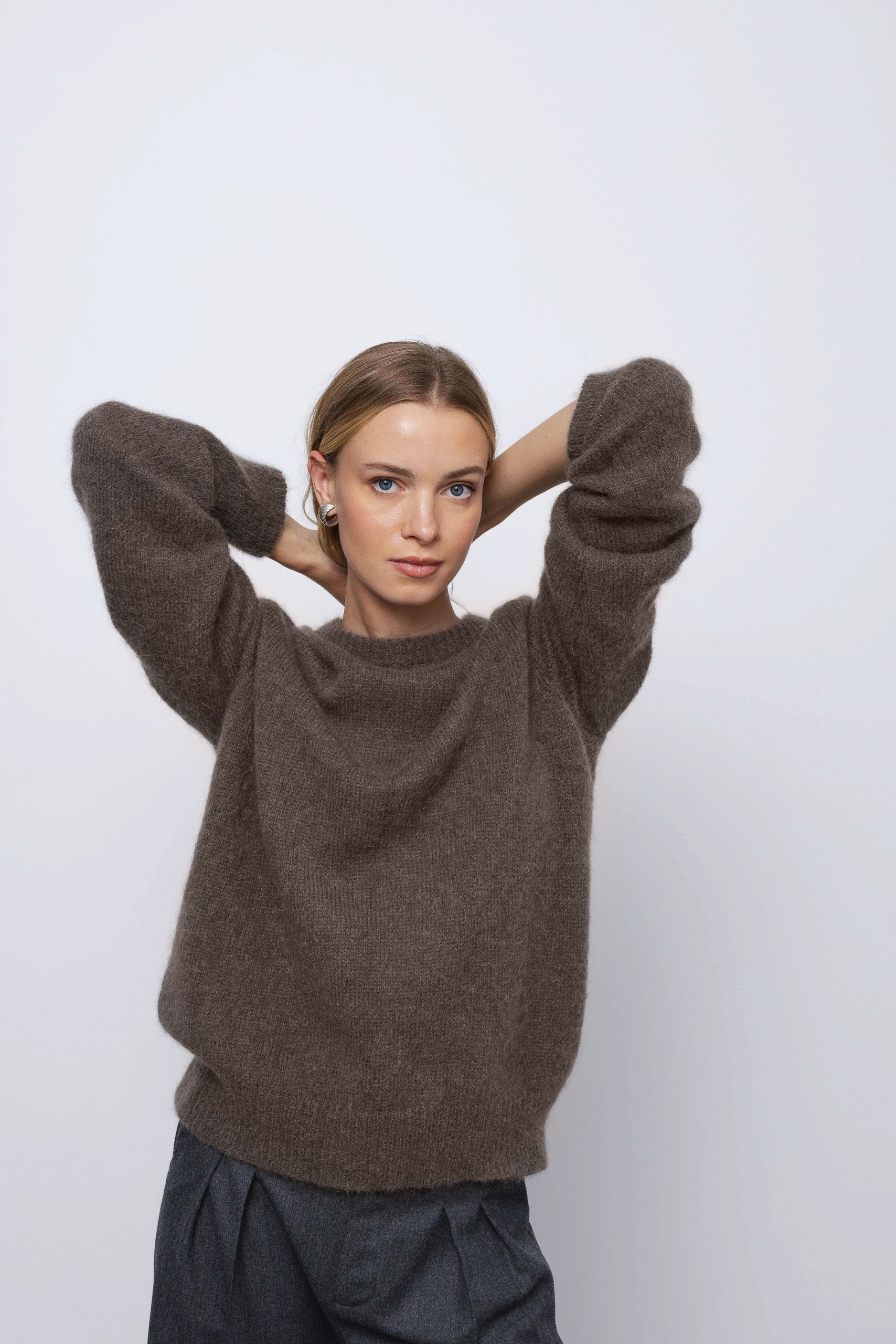 'Isa' sweater