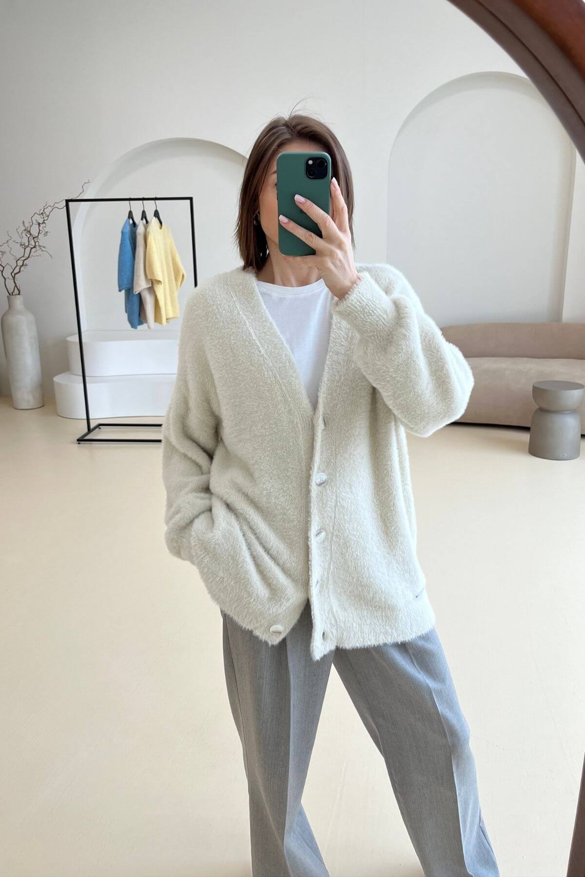 Milk white cardigan sample