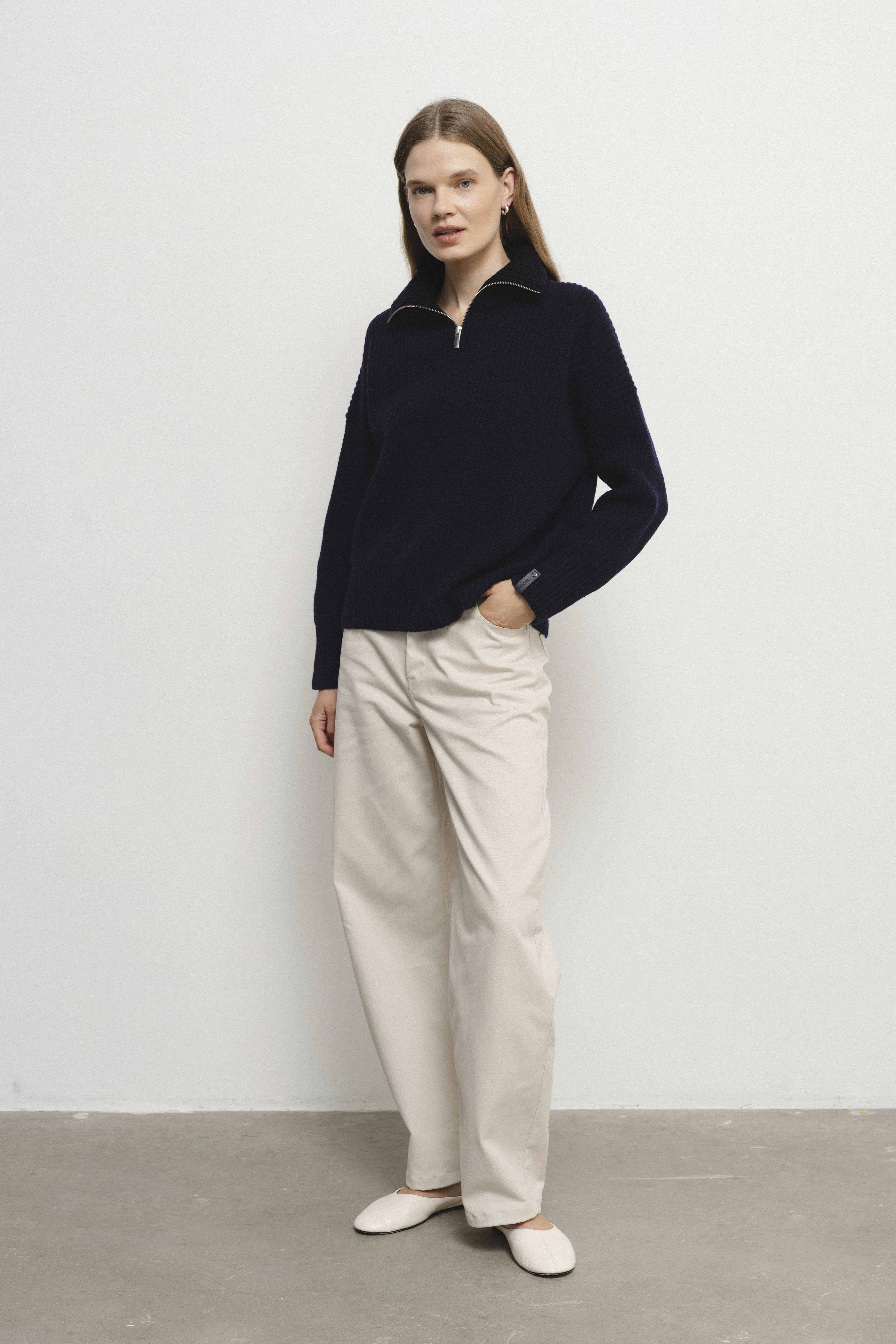 MONIQUE dark blue sweater
