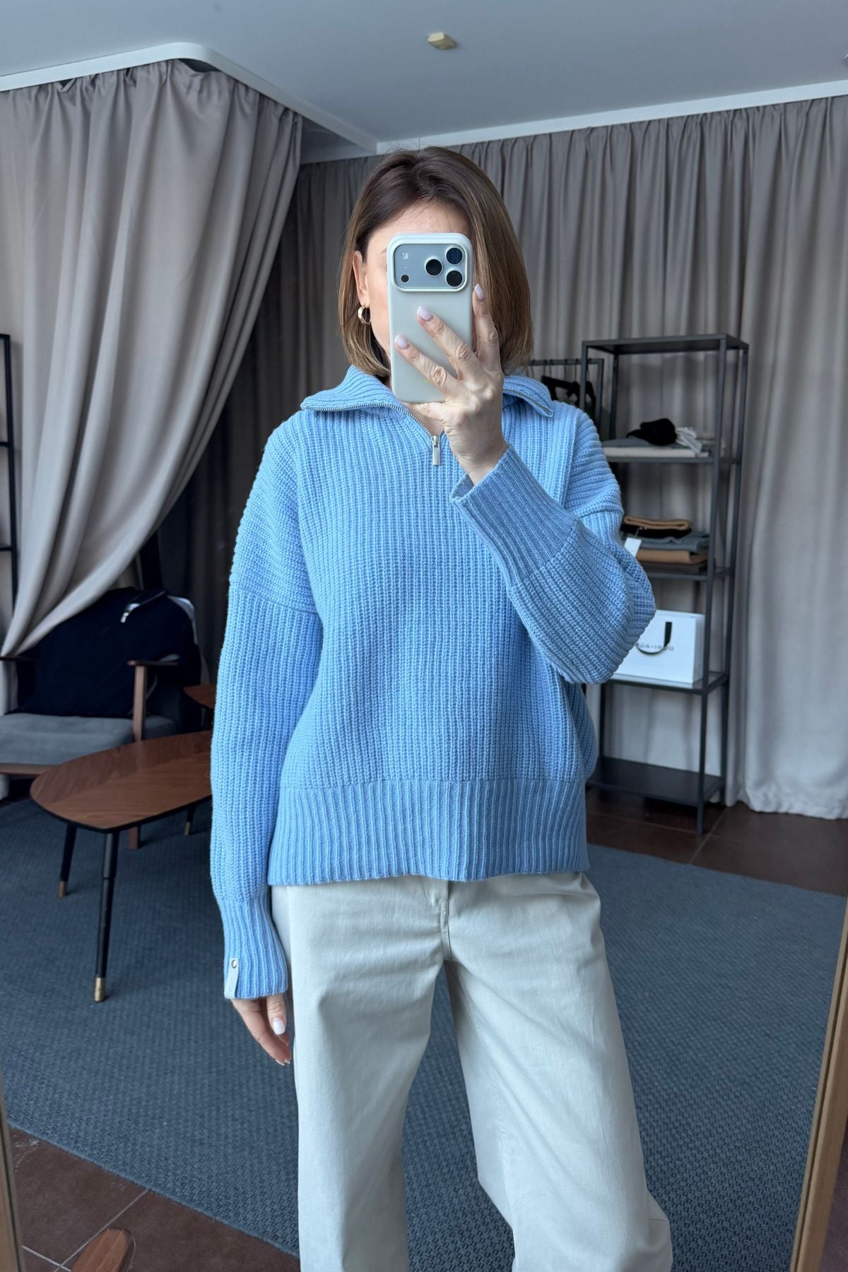 'Monique' šviesiai mėlynas megztinis