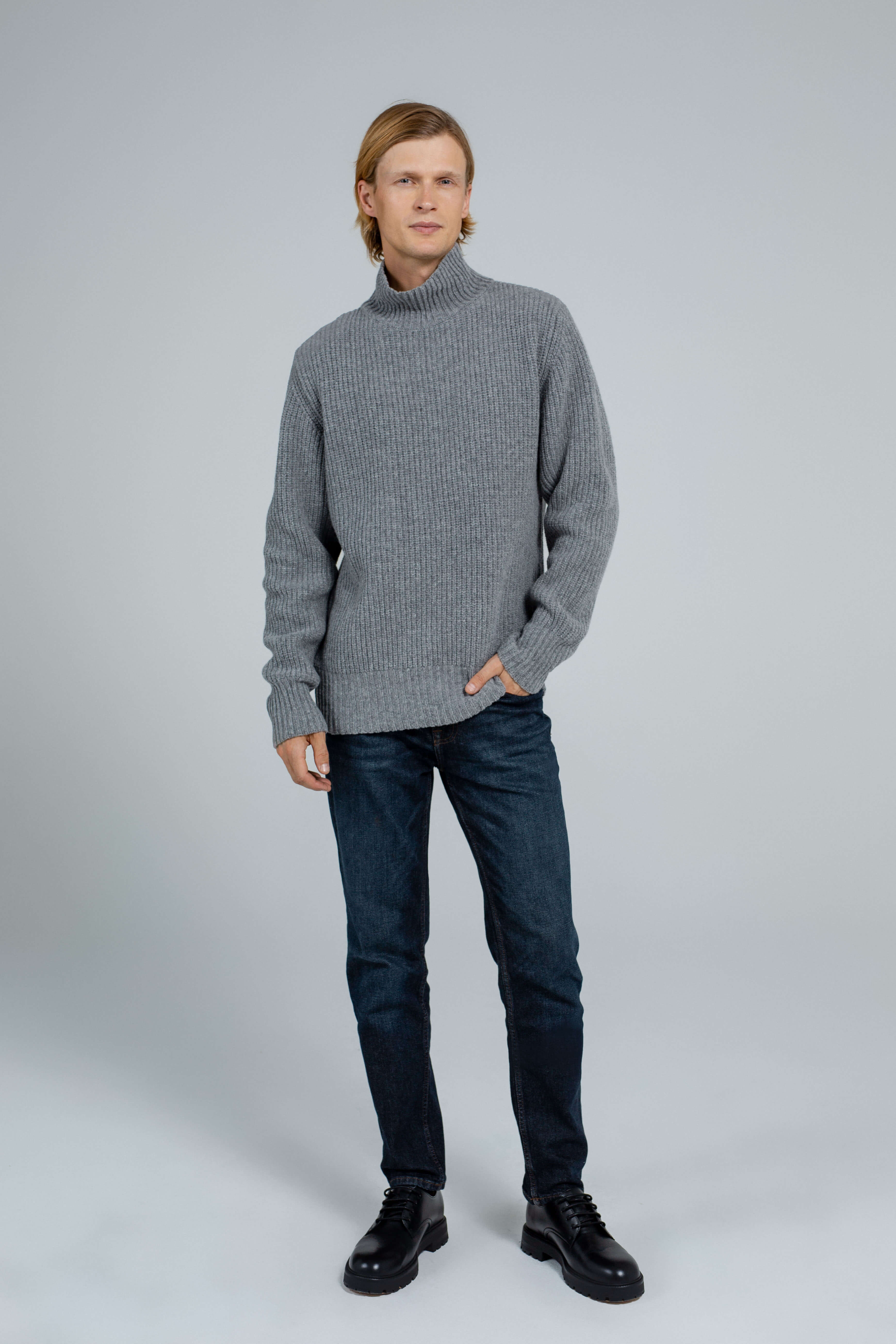 'Nicolas' grey sweater