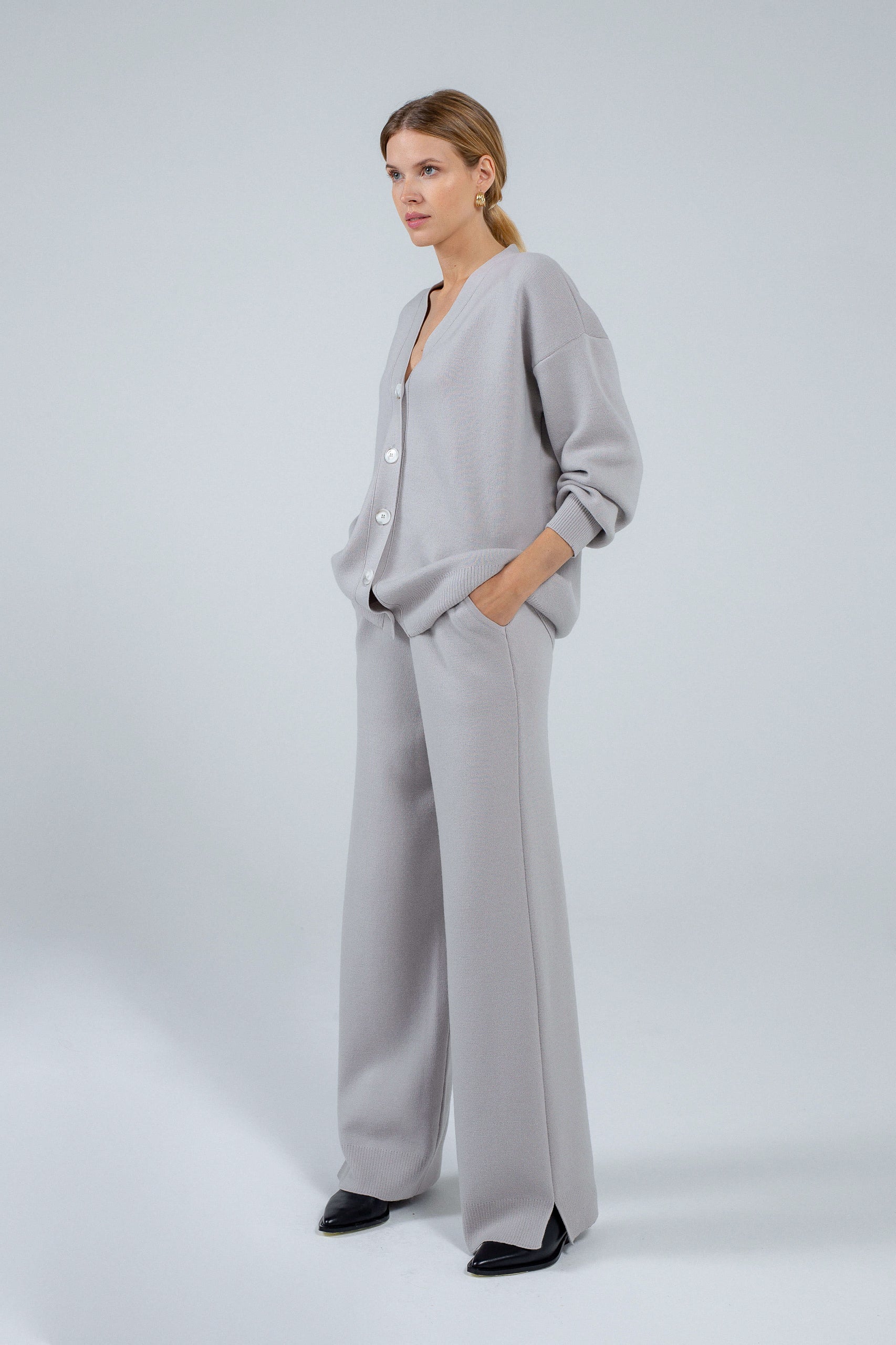 Pauline' light grey trousers cardigan set