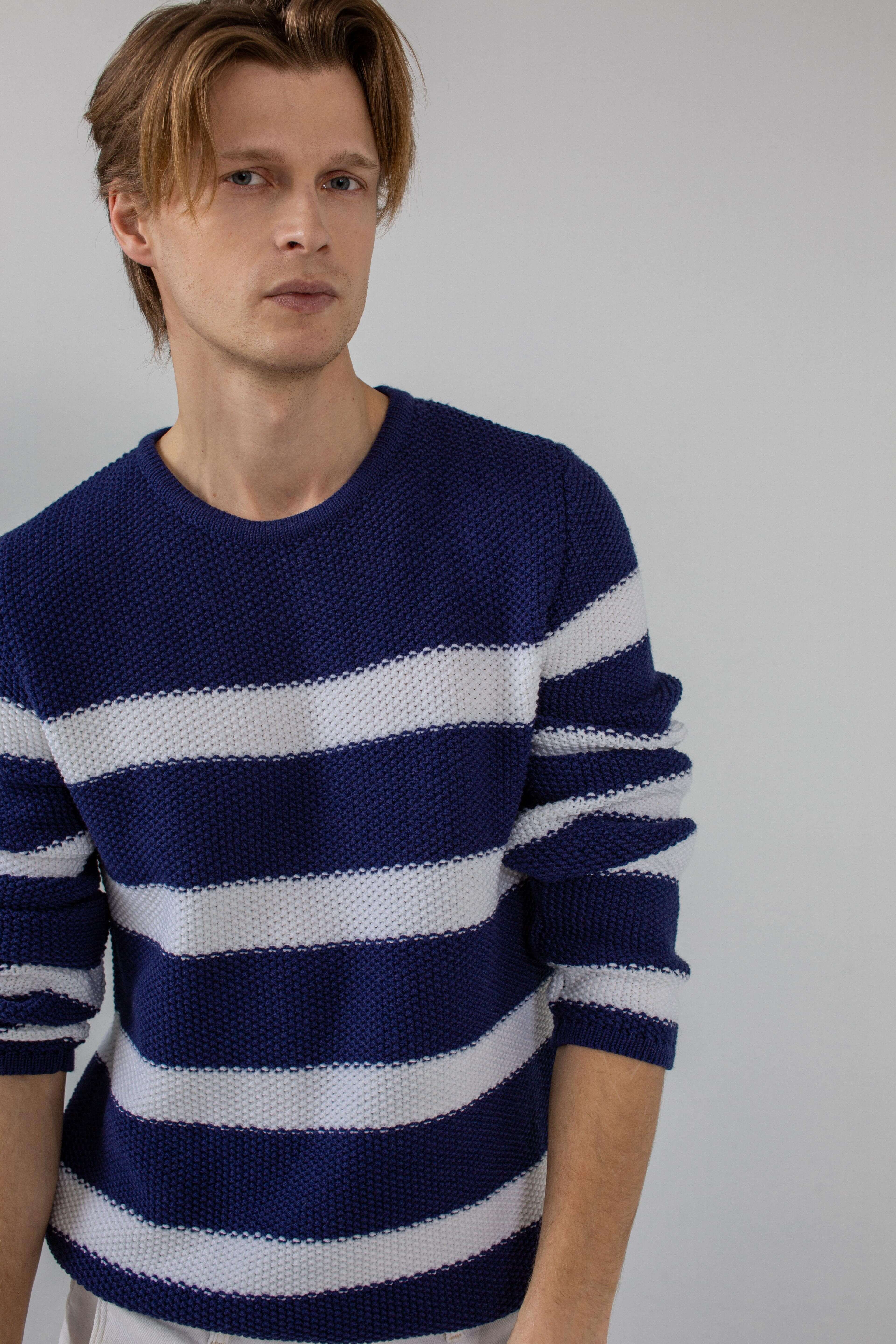 'Andrew' dark blue/white sweater