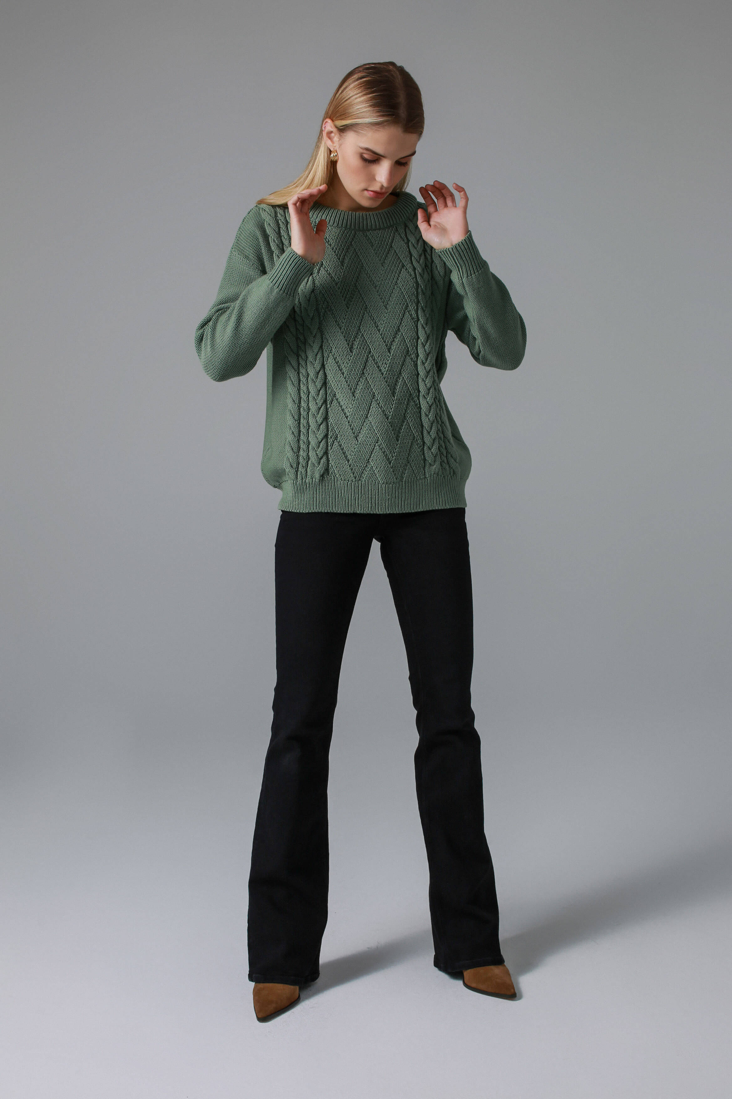 'Alice' green sweater