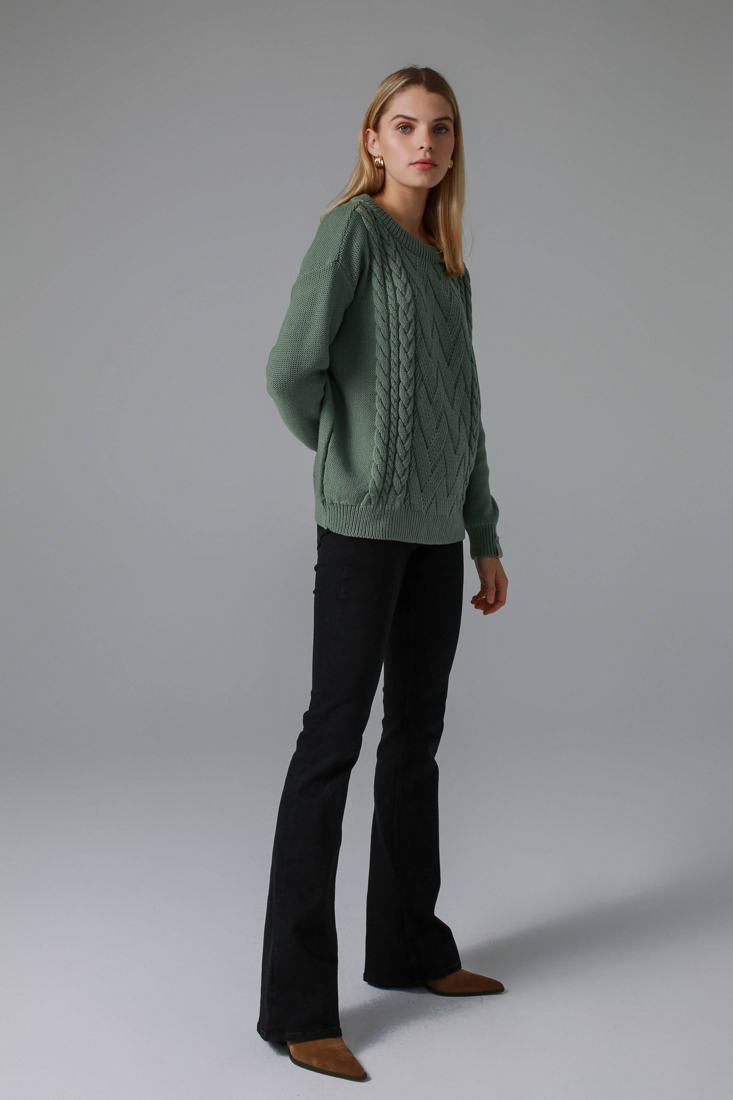 'Alice' green sweater