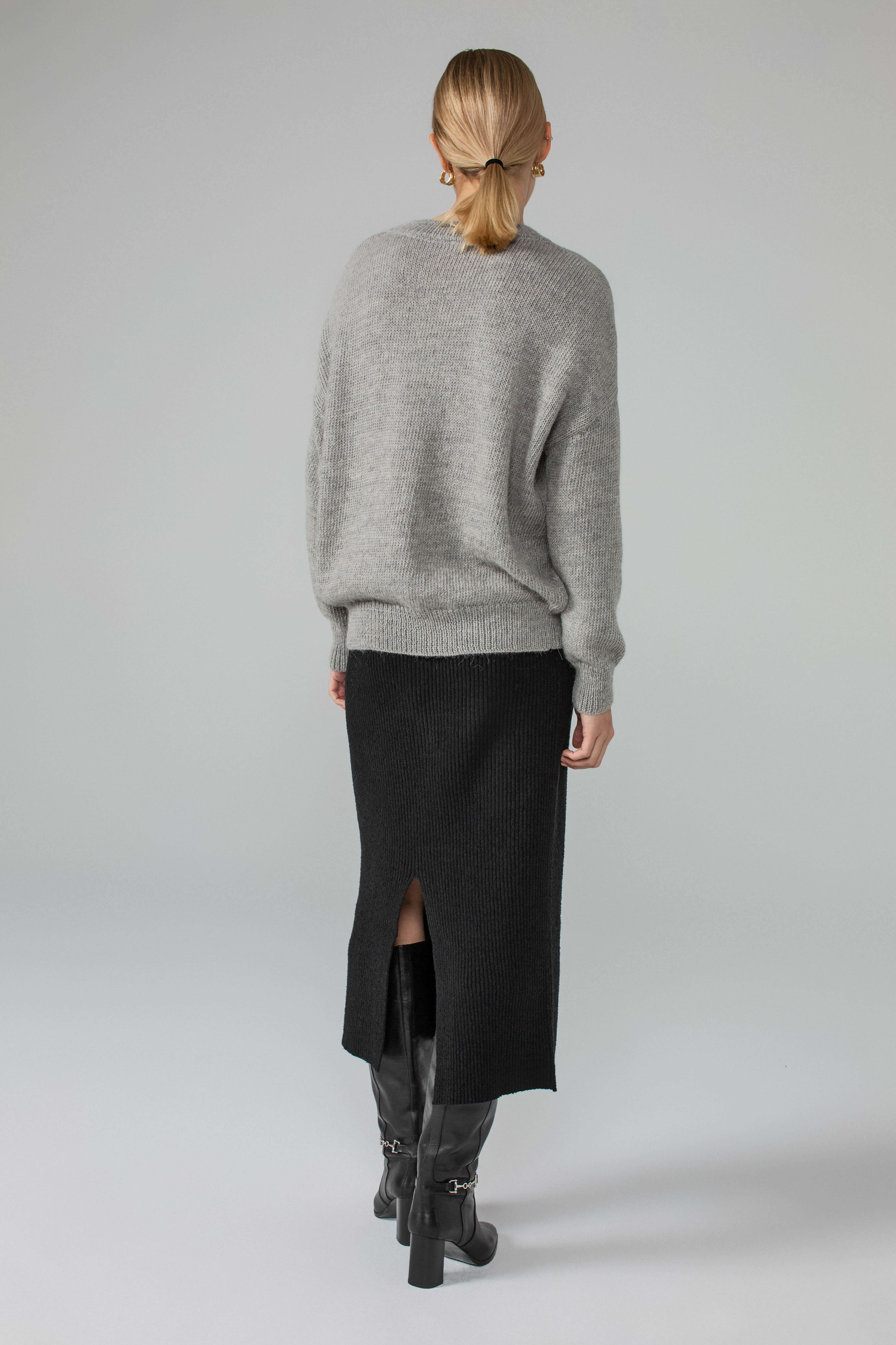 'Uma' light grey sweater