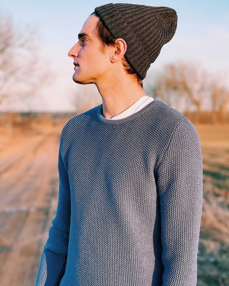 sweater-Andrew-blue-Marius-Survila